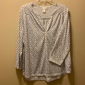 NWOT Lightweight H&M 3/4 White Top Navy Pattern
